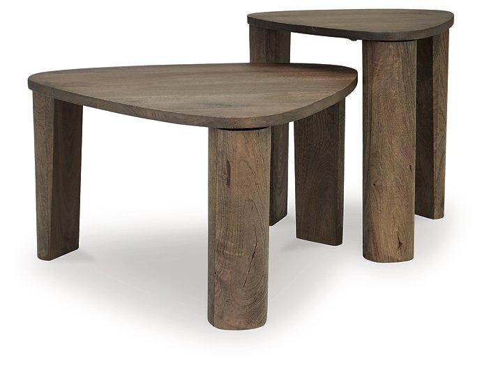 Reidport Accent Coffee Table (Set of 2)